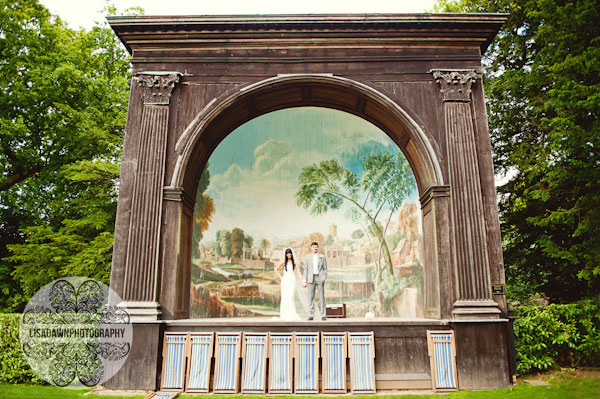 modern photograph of the bride and groom