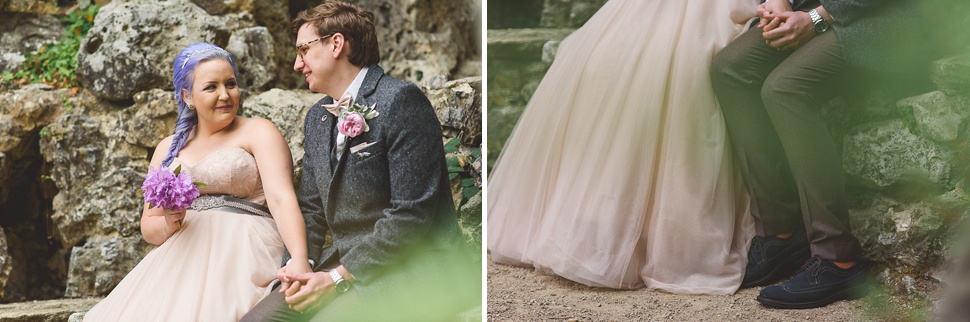 Natural photos of the bride and groom