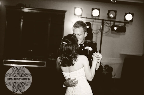 couple have their first dance