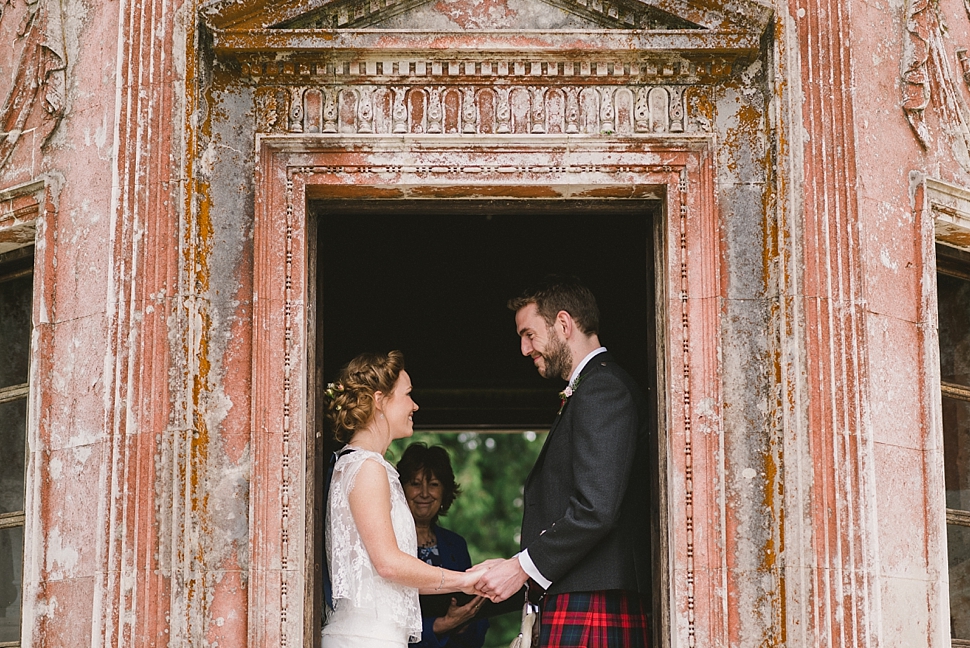 temple wedding photo