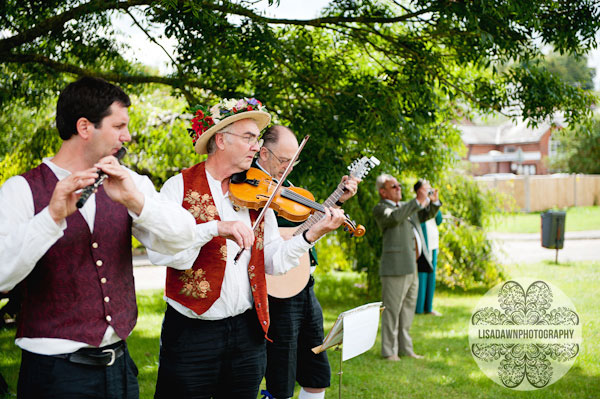 Folk band country wedding