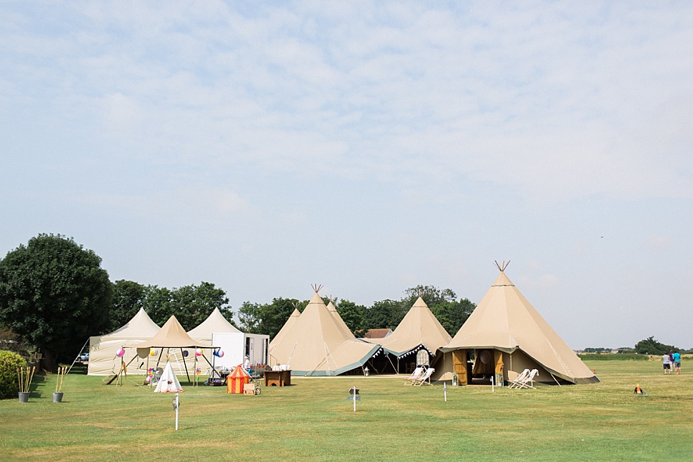 beach tipi wedding photos