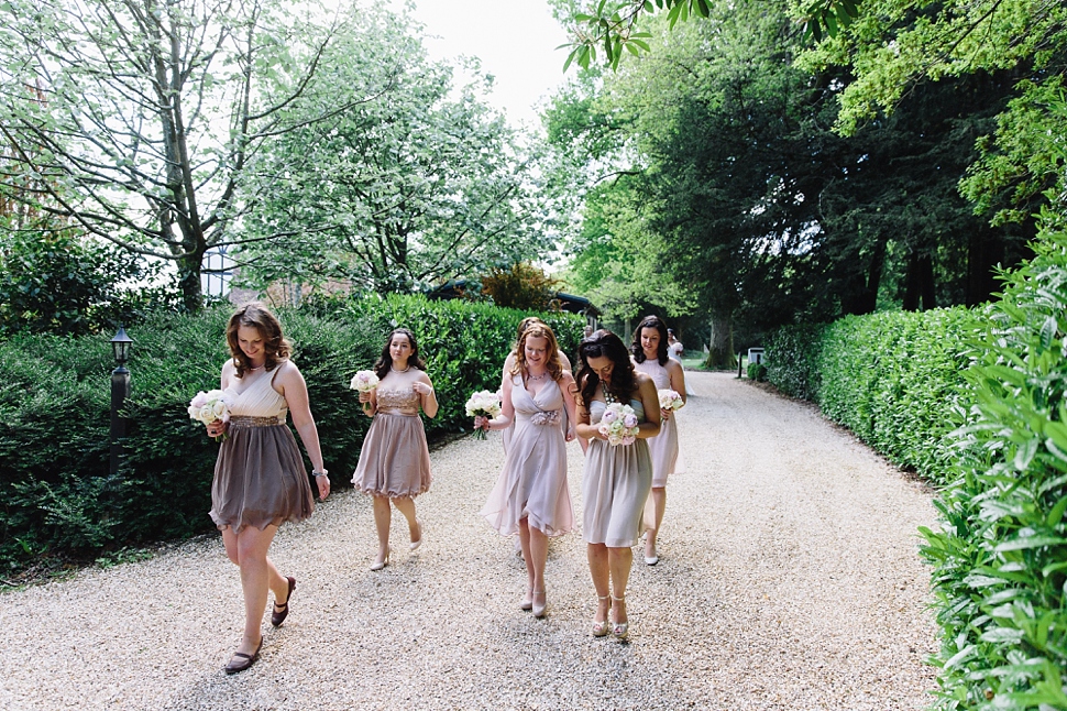 bridesmaids arriving