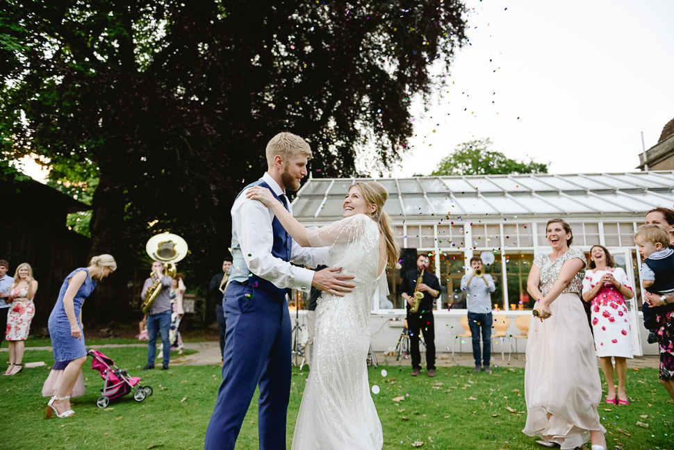 Confetti, first dance, Glitter