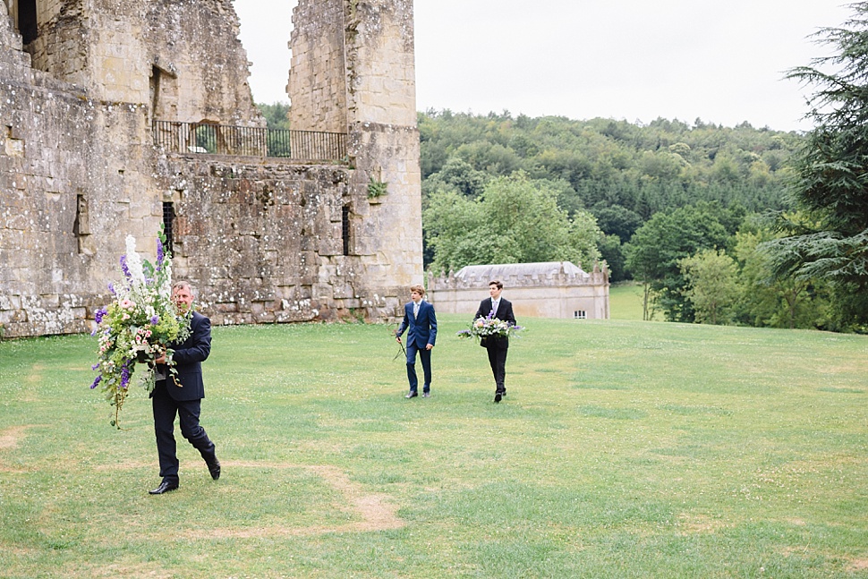 relaxed wedding photography